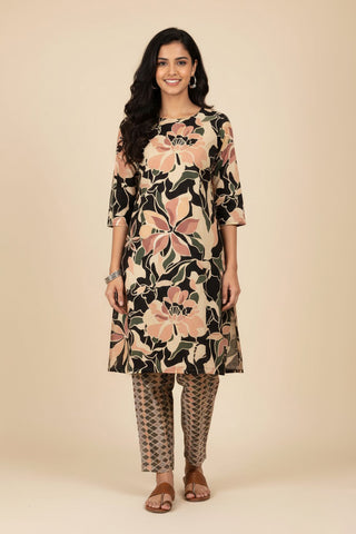 Digital Print Cotton Unstitched Suit fabric Digital Print Cotton Unstitched Suit fabric